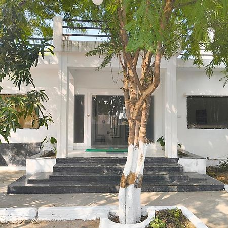 Abhiram Homestay ขชุราโห ภายนอก รูปภาพ