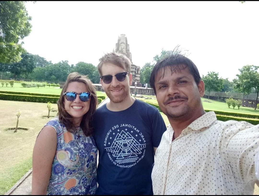 Abhiram Homestay ขชุราโห ภายนอก รูปภาพ
